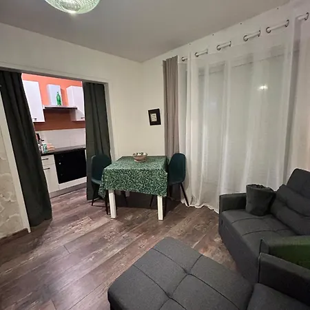 Au Calme Avec Stationnement Apartment Bagnoles de l'Orne Normandie